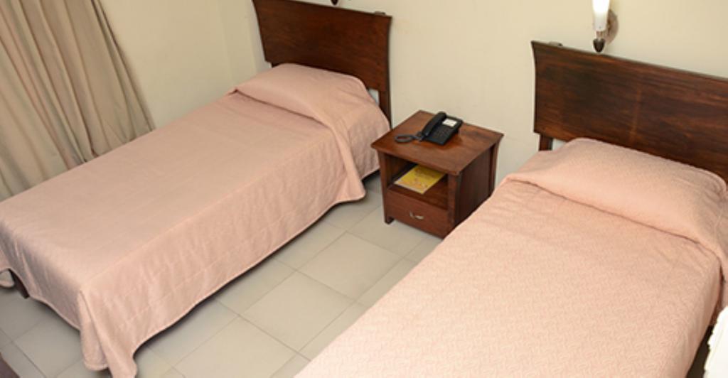 Isabel Suites Laoag Rom bilde